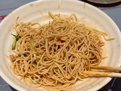 -肥肥虾庄·金牌油焖大虾(杨园滨江时代walk店)