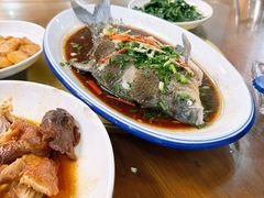 -芦茨金富饭庄·25年老字号·专做稻草鸡
