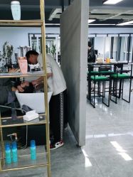 -HG美发设计沙龙