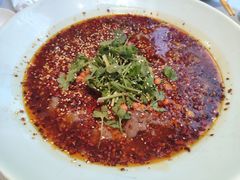 水煮麻辣牛肉-卯火锅(人和协信店)