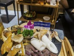 -一朵菌·野生菌探索家火锅(南亚店)