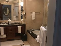 -广州富力丽思卡尔顿酒店