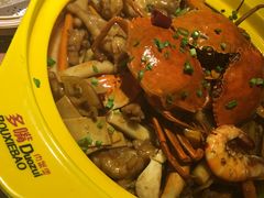 -多嘴肉蟹煲(万达店)