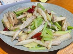 -莲餐厅·湖北菜·潜江小龙虾店(愚园路店)