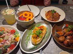 -芭莉与彩虹西餐厅(成都合生汇店)