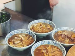 卤煮火烧-门框胡同百年卤煮(新街口店)