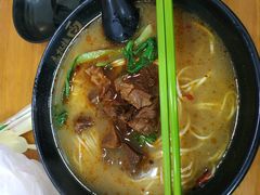 -志权牛肉面(灵山路店)