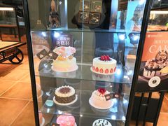 面包甜点陈列柜-酵墅·手感烘焙(印象汇店)