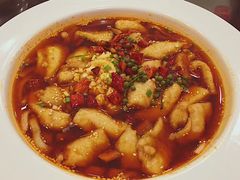 水煮龙利鱼-刘胖子家常菜·蹄花焖藕(中南店)