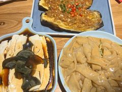 黄瓜拉皮-小俩口烧烤东北菜(双井店)