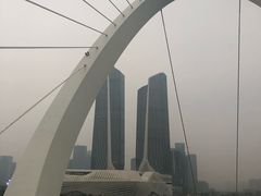 -南京眼步行桥