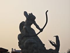 -巴陵广场
