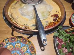 -洱火云南酸菜牛肉火锅(石景山当代商城店)