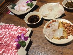 -东巴人鱼豆花火锅(幸福街店)