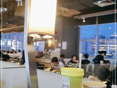 -大头虾越式风味餐厅(光明广场店)