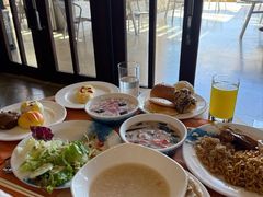 -亚龙湾希尔顿自助餐厅·海鲜·烧烤·沙滩BBQ·现场乐队