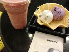 巧克力蛋糕-莓园冰淇淋店