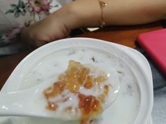 -黄师奶甜品店