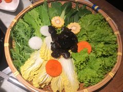 -尚尚仙·酸汤猪手·猪肚鸡火锅(华联万柳购物中心店)