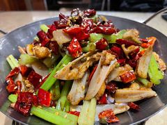 干锅脆骨-三味鱼屋(琥珀山庄店)