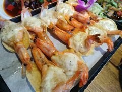 满城尽是黄金虾-蜜桃餐厅·伴山(湖滨商业街店)