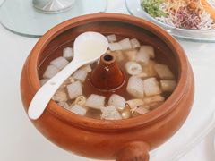 原汁男搂妹汽锅鸡-蝴蝶泉宾馆-中餐厅