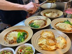 -方铲铲·成都板凳面(滨江银泰店)