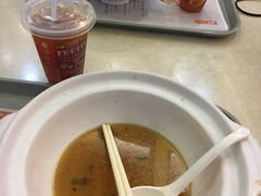 -东方既白(上海浦东国际机场)