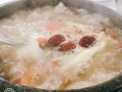 -鲁朗纳麦石锅鸡庄园