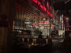-FOUR PLAY BAR