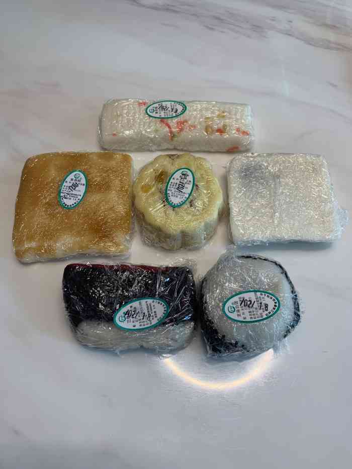 开很多年,70的是各种老杭州的糯米制品,最喜欢吃他家的荷花糕,15