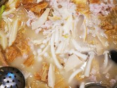 -老来福·非遗酸汤兔(凯旋路店)