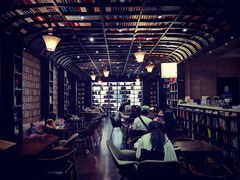 -钟书阁(松江泰晤士小镇店)