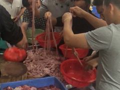 -标记美食新鲜猪杂(兴南大道店)