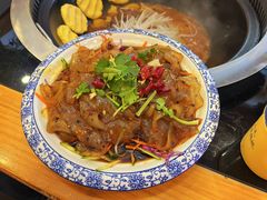 -靠山屯东北铁锅炖(东北菜，古美西路店)