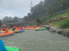 -虎啸峡漂流