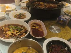 -巴特餐饮6加1音乐餐吧·新疆菜