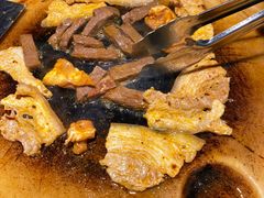 石板烤肉-冰冰龙虾·江湖菜·花园江景餐厅