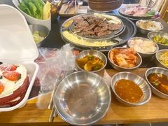 -GOGIYA·咕叽吖韩国传统烤肉店(东方新天地店)
