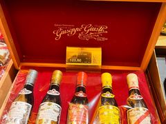 -文艺复兴百货(米兰大教堂广场店)