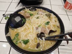 -肥汁米蘭香港米线(长宁来福士店)