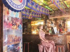-丽纳尔斯酒吧咖啡LENORE’S BAR(三经街店)