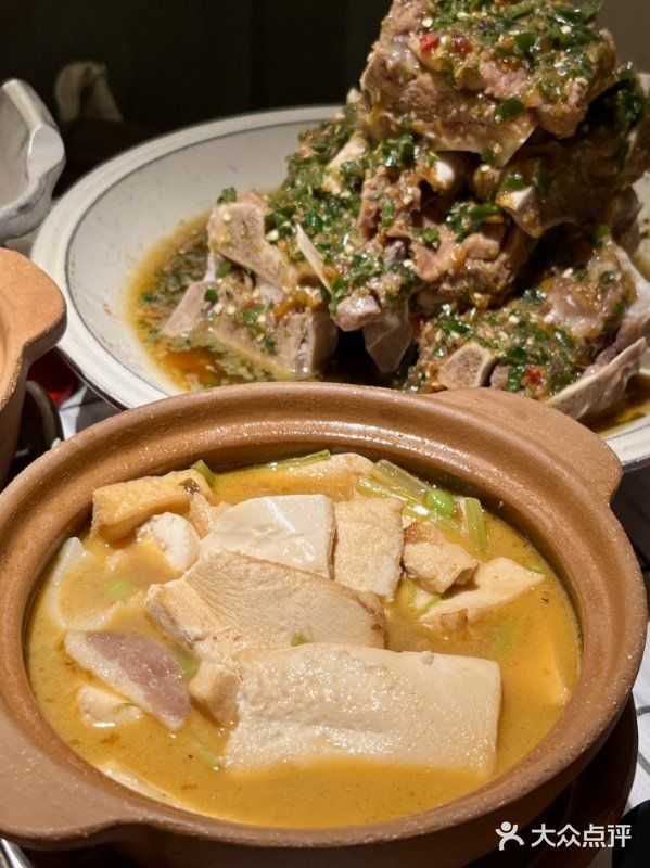 朋友聚餐不吃辣怎么行