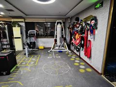 -迈劲健身专业私教(朝青汇店)