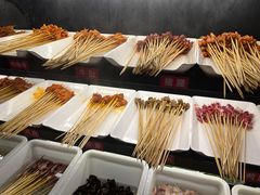 -佰人王串串香火锅(洋珠巷店)