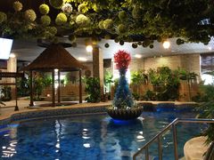 -泉城欧乐堡戏水湾艺术养生温泉