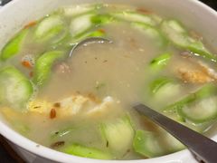 姜酒鸡汤浸丝瓜-小粤楼·怀旧粤菜(万辉国际广场店)