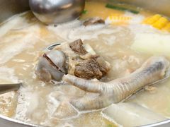 -肥仔文澳门猪骨煲(南京西路店)