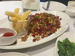 辣子鸡配土豆条-眉州东坡(上海中心店)