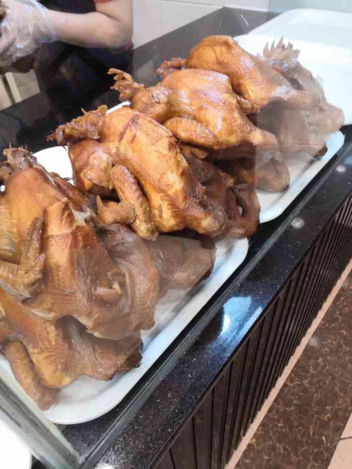刘老四烤鸡(民生路店)-"刘老四烤鸡,曾经是贵阳的第一烤鸡,有百鸡.